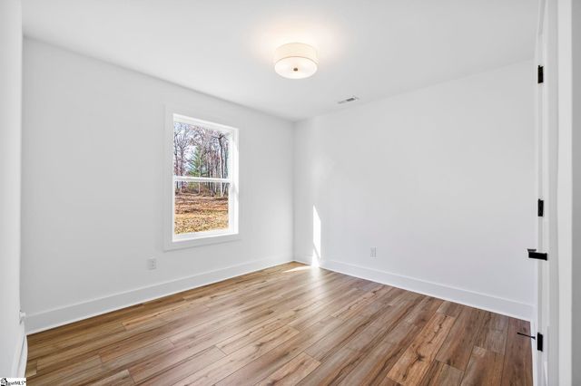 424 Fowler Road, Campobello, SC 29322