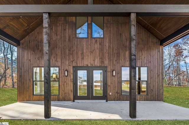 424 Fowler Road, Campobello, SC 29322