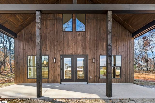 424 Fowler Road, Campobello, SC 29322