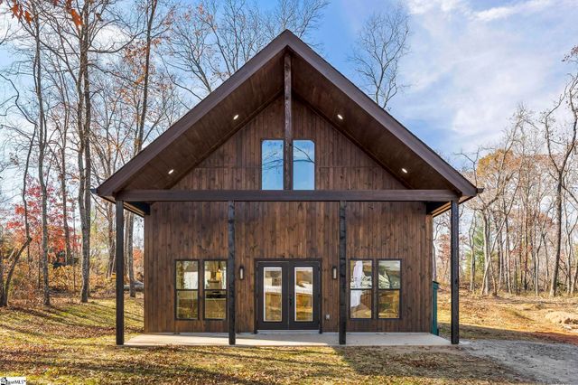 424 Fowler Road, Campobello, SC 29322