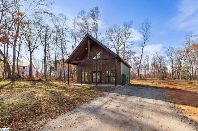 424 Fowler Road, Campobello, SC 29322