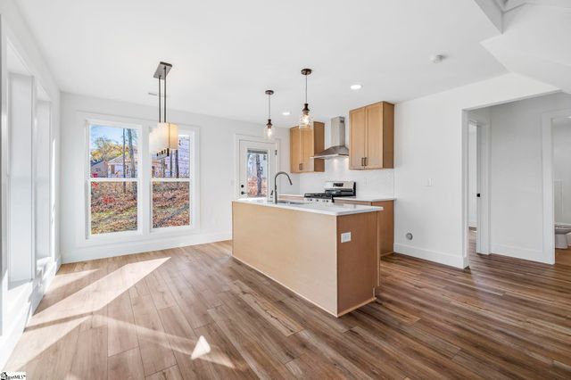 424 Fowler Road, Campobello, SC 29322