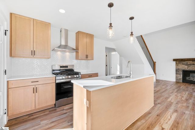 424 Fowler Road, Campobello, SC 29322