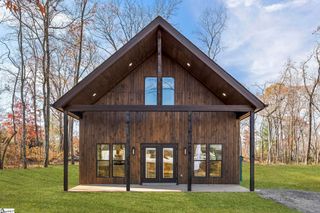 424 Fowler Road, Campobello, SC 29322