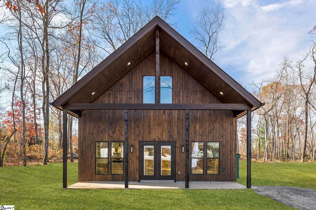 424 Fowler Road, Campobello, SC 29322