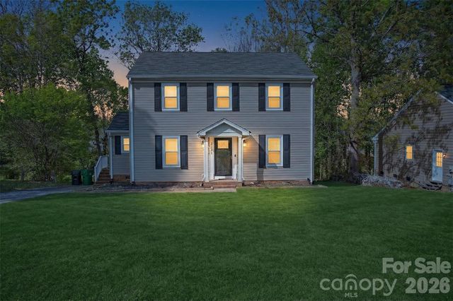 2354 Castlecomer Drive, Charlotte, NC 28262