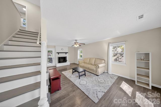 2354 Castlecomer Drive, Charlotte, NC 28262