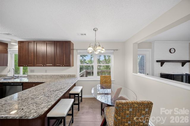 2354 Castlecomer Drive, Charlotte, NC 28262