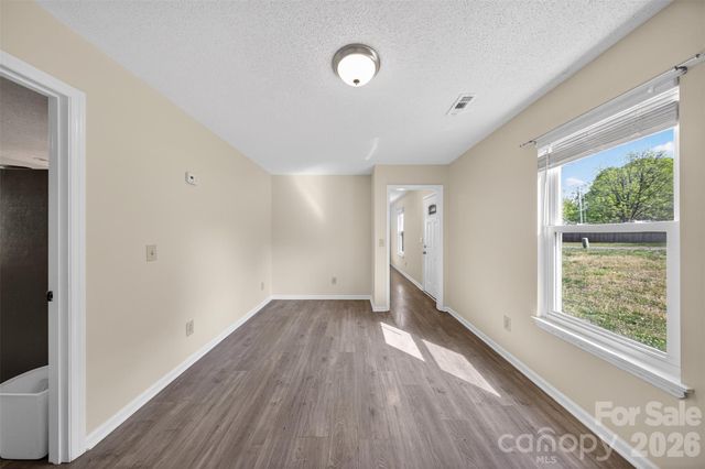 2354 Castlecomer Drive, Charlotte, NC 28262