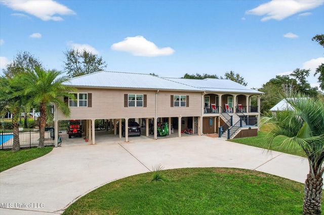 2104 Mole Drive, Bay Saint Louis, MS 39520