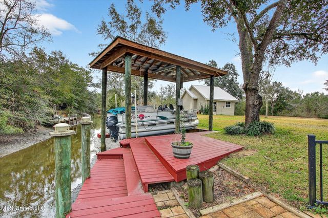 2104 Mole Drive, Bay Saint Louis, MS 39520