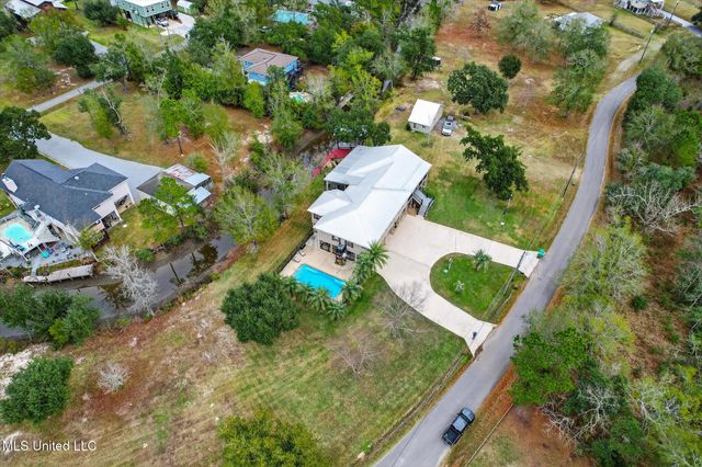 2104 Mole Drive, Bay Saint Louis, MS 39520