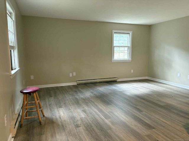 239 Old Farms Road APT 18A, Avon, CT 06001