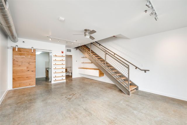 1601 E Cesar Chavez ST 104, Austin, TX 78702
