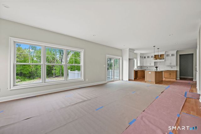 8 Ridgewood Club Road, Prospect, CT 06712