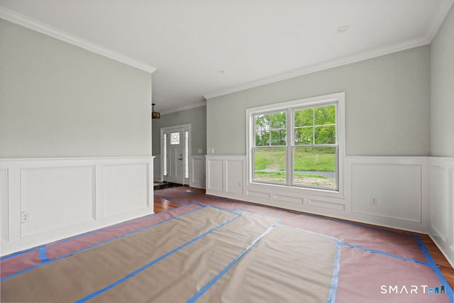 8 Ridgewood Club Road, Prospect, CT 06712