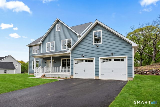 8 Ridgewood Club Road, Prospect, CT 06712