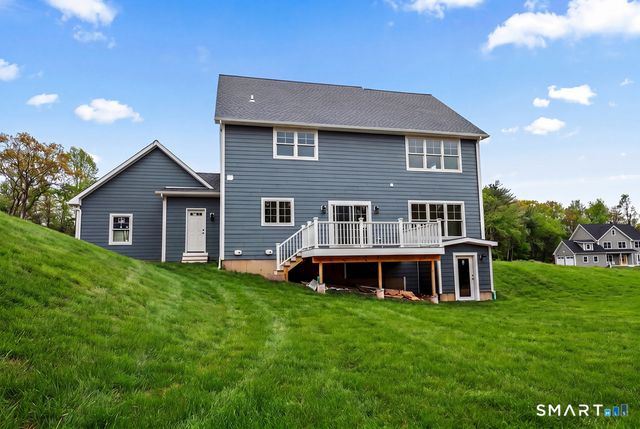 8 Ridgewood Club Road, Prospect, CT 06712