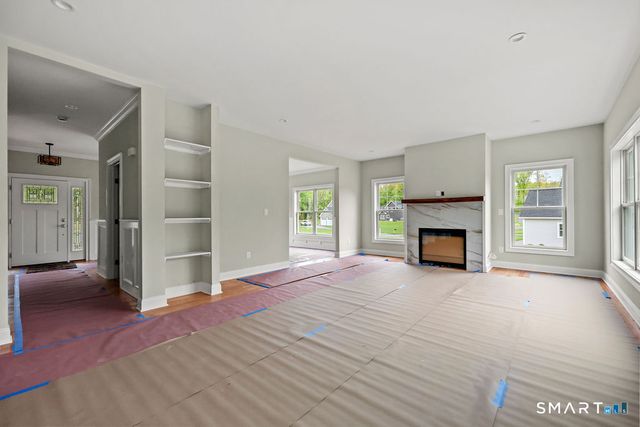 8 Ridgewood Club Road, Prospect, CT 06712