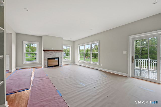 8 Ridgewood Club Road, Prospect, CT 06712