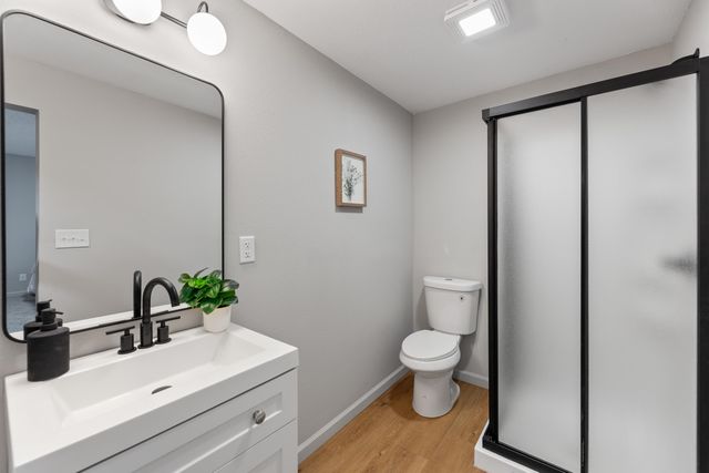 412 E 63rd St N, Park City, KS 67219