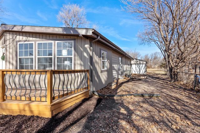 412 E 63rd St N, Park City, KS 67219