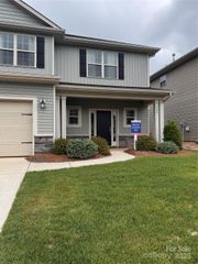 704 Robert Moses Drive 121, Gastonia, NC 28056