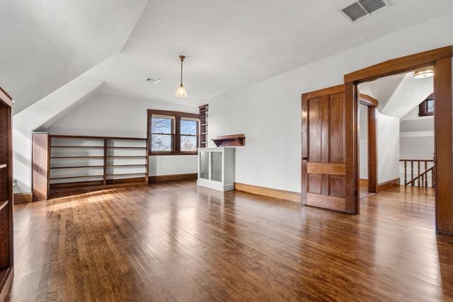 44 Putnam, Newton, MA 02465