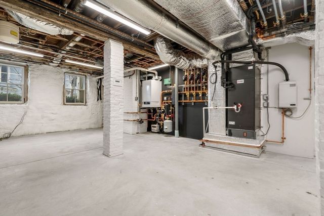 44 Putnam, Newton, MA 02465