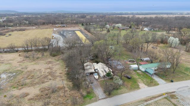 404 N Maple, Pryor, OK 74361