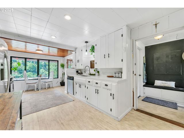 23620 STATE HIGHWAY 38, Elkton, OR 97436