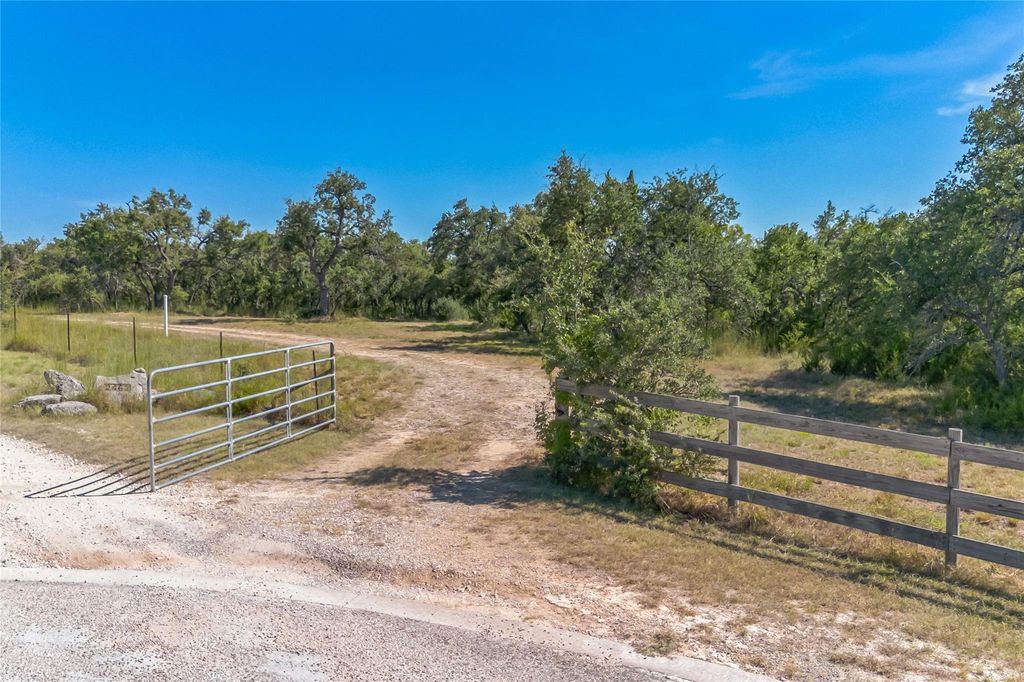 2450 E Creek CV, Dripping Springs, TX 78620