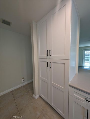 6180 Fremont Circle, Camarillo, CA 93012