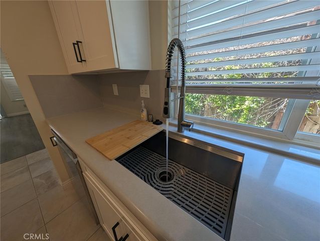 6180 Fremont Circle, Camarillo, CA 93012