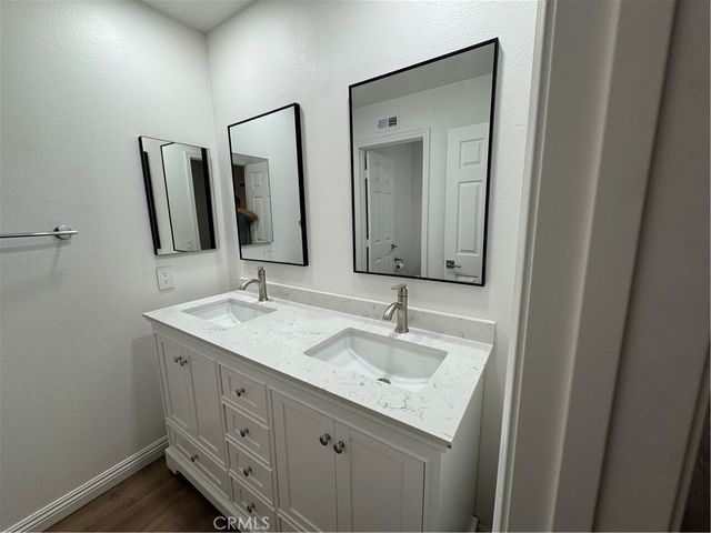 6180 Fremont Circle, Camarillo, CA 93012