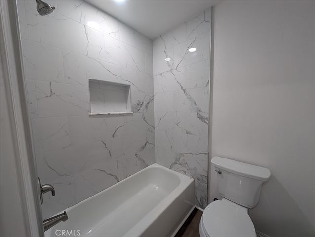 6180 Fremont Circle, Camarillo, CA 93012