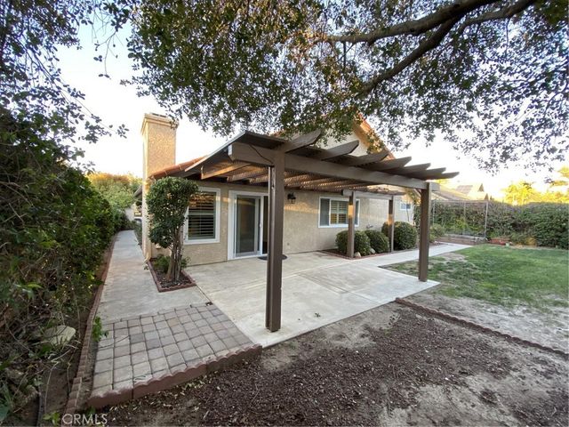 6180 Fremont Circle, Camarillo, CA 93012