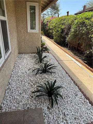 6180 Fremont Circle, Camarillo, CA 93012