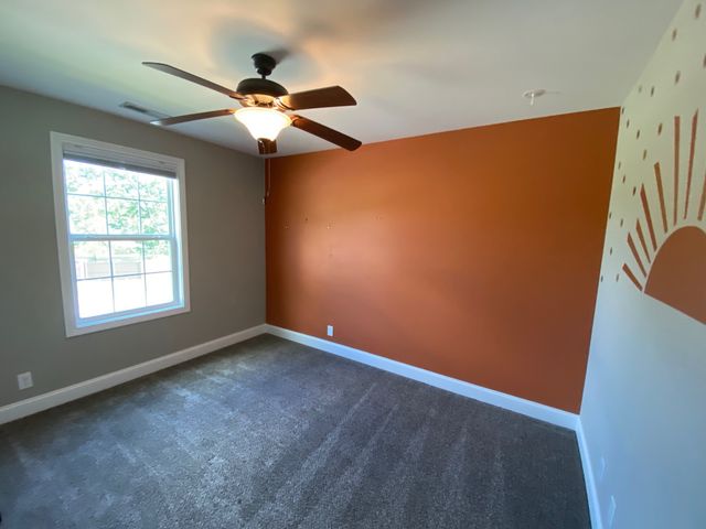 1033 Garner Hills Dr, Clarksville, TN 37042