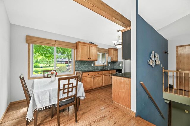 W277S8435 Riverview DRIVE, Mukwonago, WI 53149