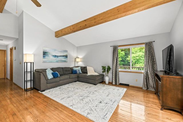 W277S8435 Riverview DRIVE, Mukwonago, WI 53149