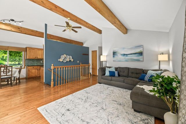 W277S8435 Riverview DRIVE, Mukwonago, WI 53149