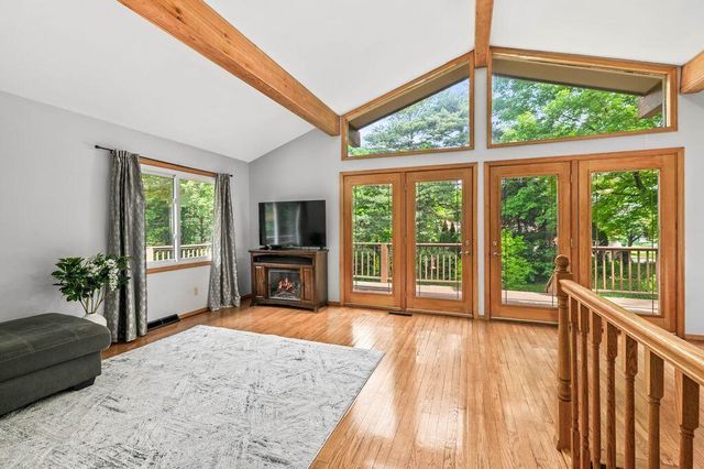 W277S8435 Riverview DRIVE, Mukwonago, WI 53149