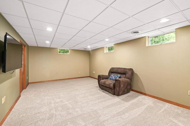 W277S8435 Riverview DRIVE, Mukwonago, WI 53149