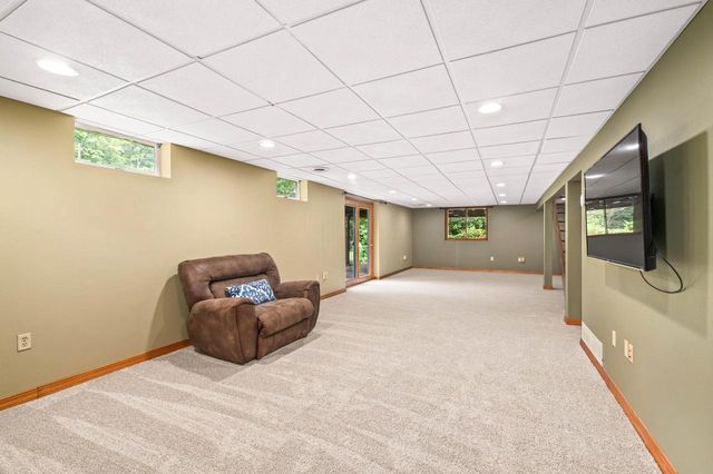 W277S8435 Riverview DRIVE, Mukwonago, WI 53149