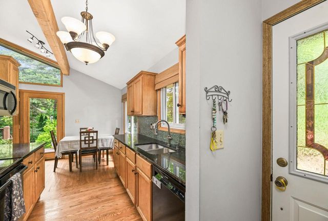 W277S8435 Riverview DRIVE, Mukwonago, WI 53149