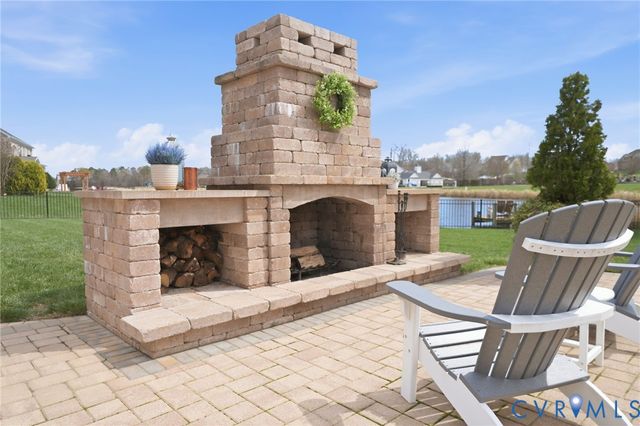 2007 Channel View Ter, Chester, VA 23836