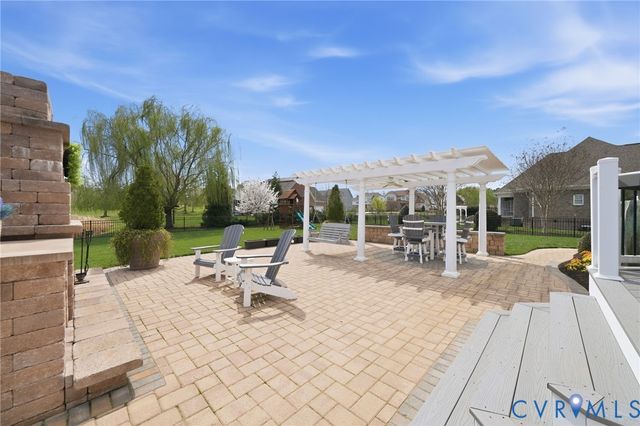 2007 Channel View Ter, Chester, VA 23836