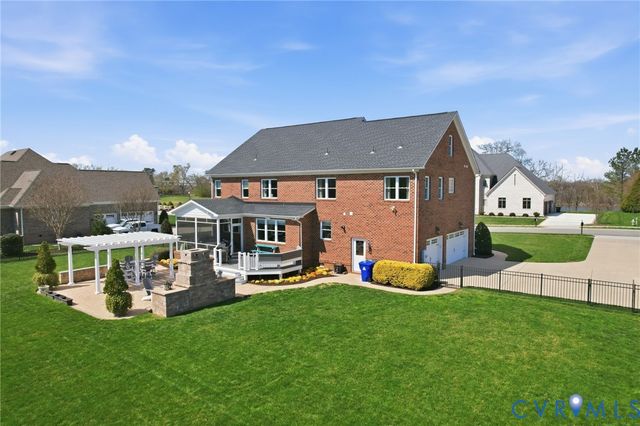 2007 Channel View Ter, Chester, VA 23836