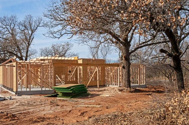 2201 Winter Ridge Road, Blanchard, OK 73010